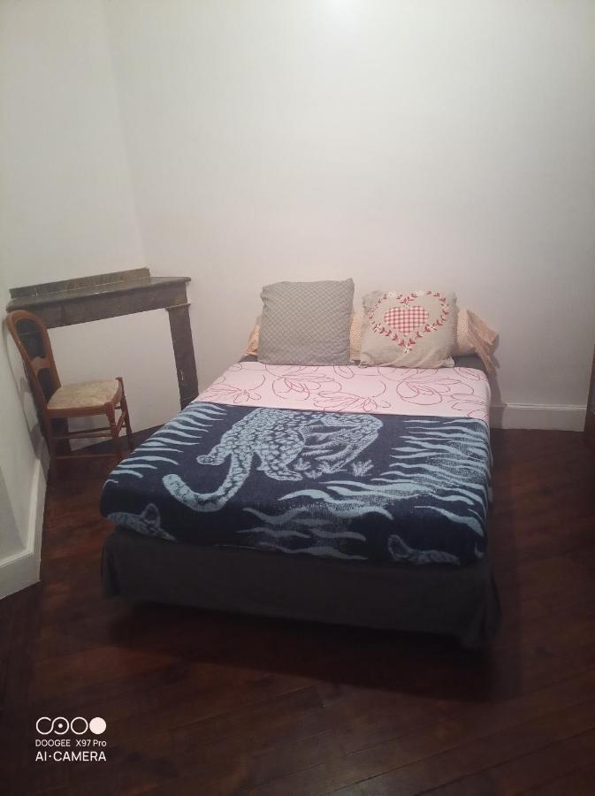 Logement Proche De Tout Saint-Laurent-de-Neste Luaran gambar
