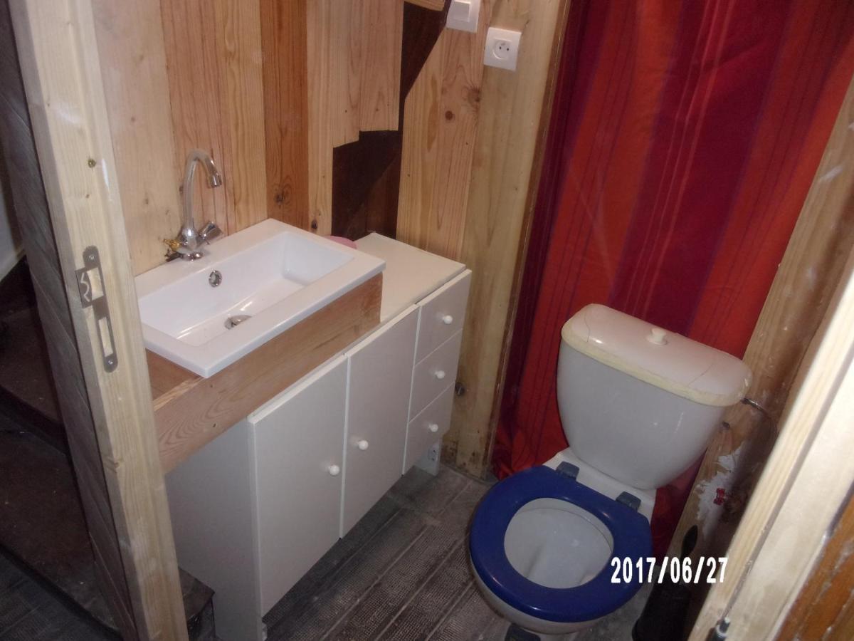 Logement Proche De Tout Saint-Laurent-de-Neste Luaran gambar